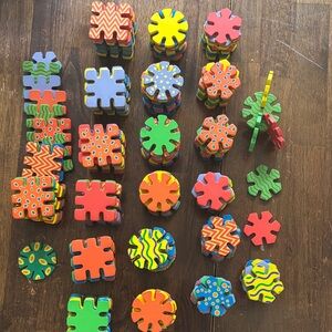 Excellerations Wooden Connectibles building Discs for Kids - Multi-Color 225 pc.